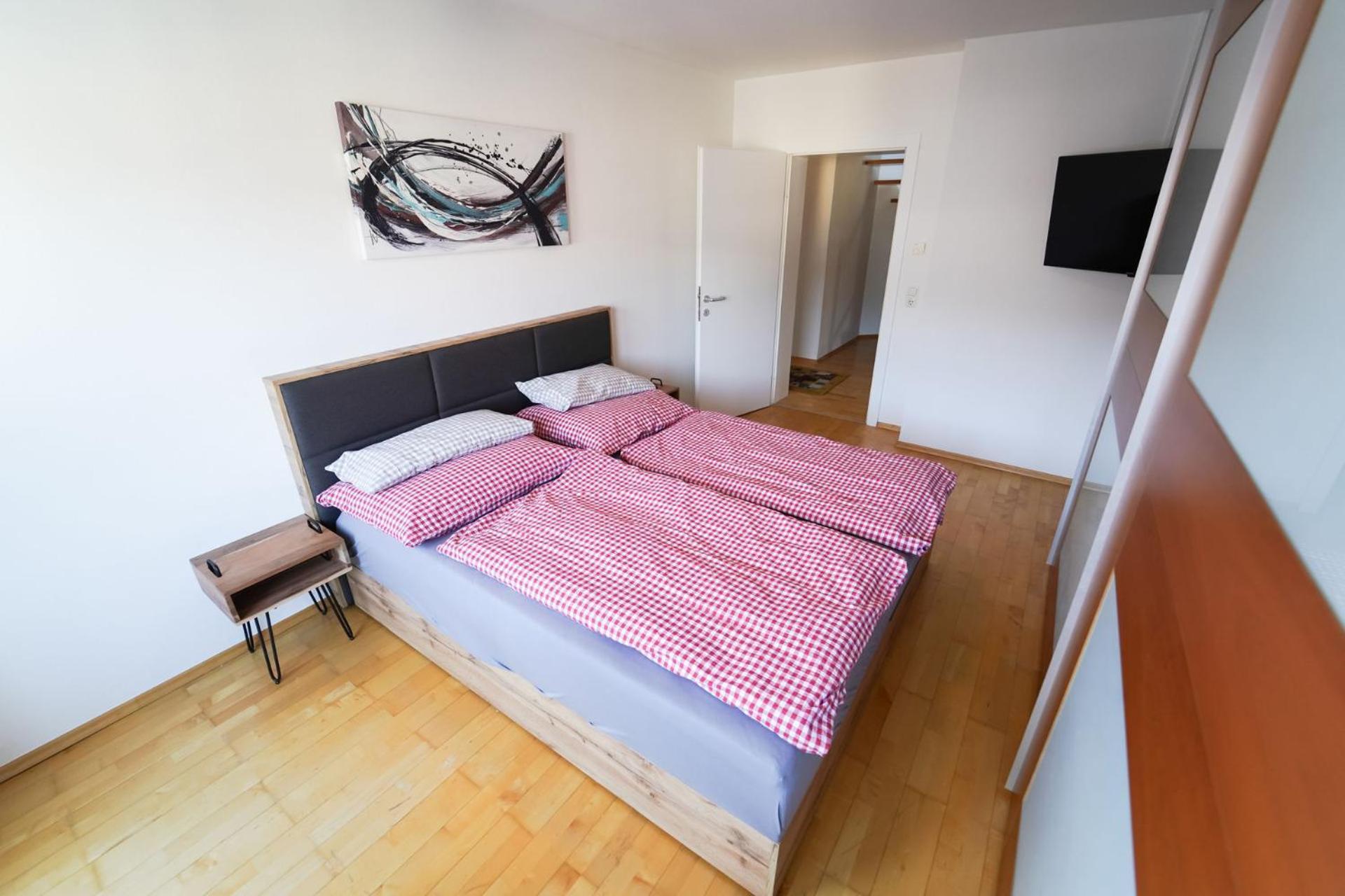 Schlafgut Kuessler - 70M Vom City Express Zell am See Ngoại thất bức ảnh